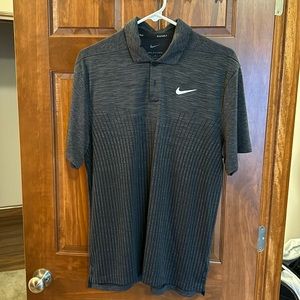 Men’s Nike dri fit golf shirt